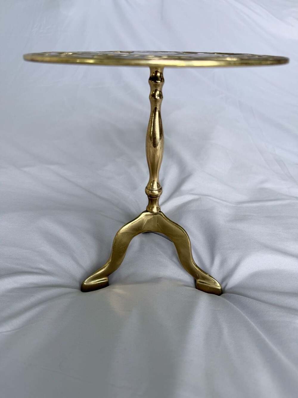 Brass Plant Stand Pedestal Table Hollywood Regency Vintage
 with Squirrel Design